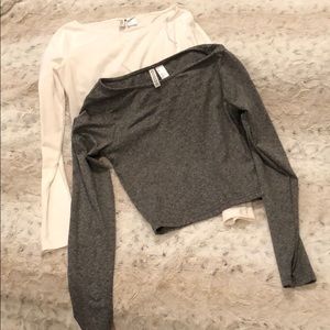 2 long sleeve crop tops
